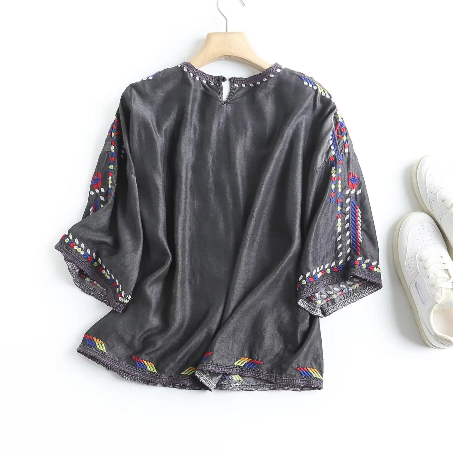 BLUSA LIRA PRETO