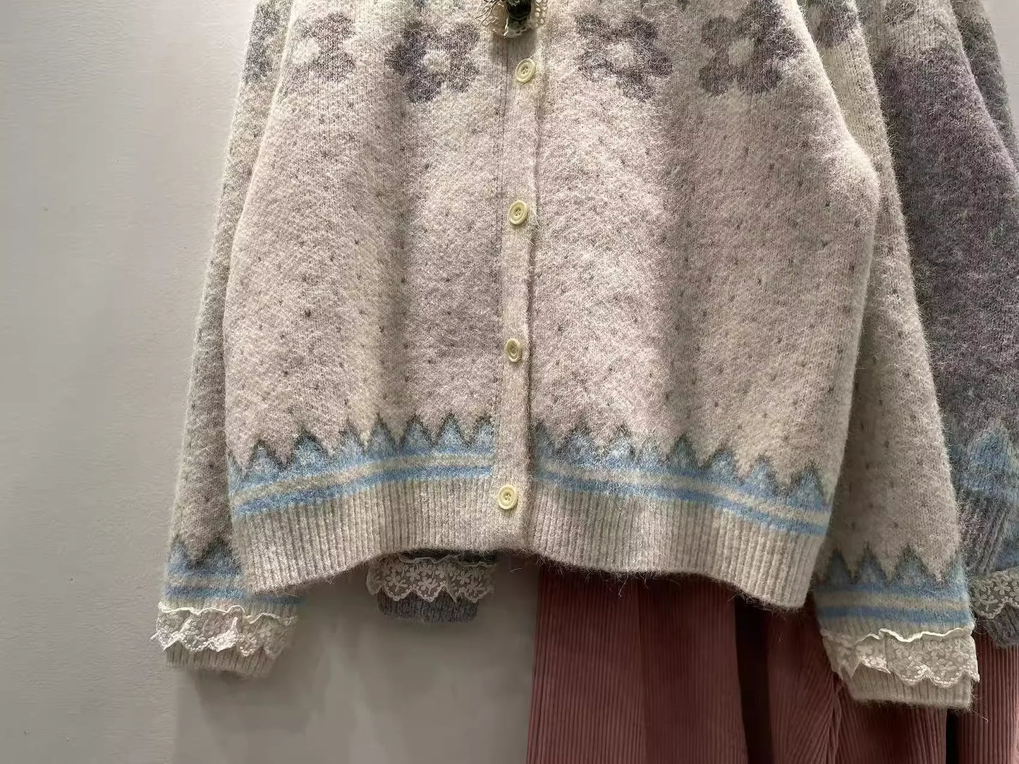 CARDIGAN BORELA